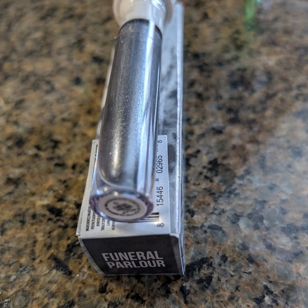 Jeffree Star The Gloss Funeral Parlour NIB - Picture 3 of 6